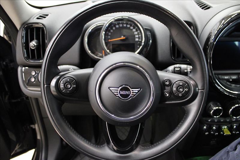 Mini Countryman 1,5 ALL4 1.majitel Panorama - fotka 17 z 31