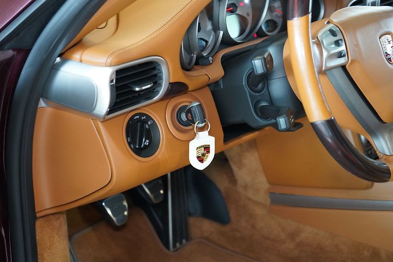 Porsche 911 Carrera S, Manuál, Bose, Navi - fotka 22 z 40