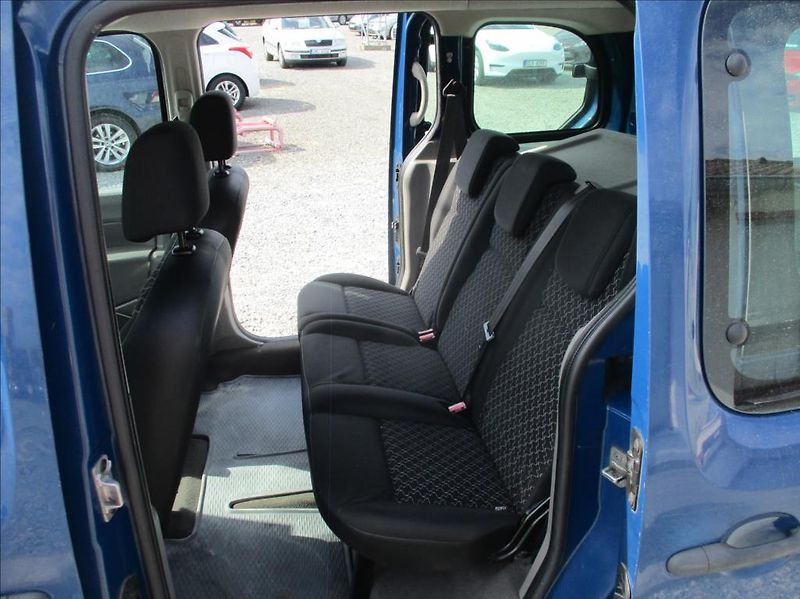 Renault Kangoo 1,5 DCi, klimatizace, - fotka 10 z 24