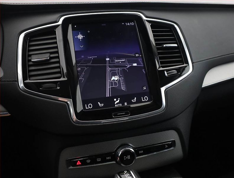 Volvo XC90 (2019) T6 AWD - fotka 10 z 21