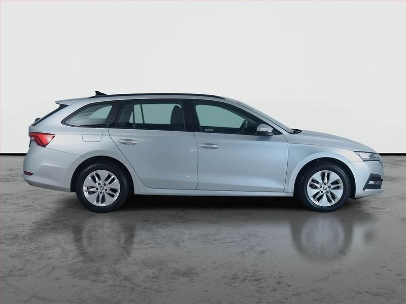 Škoda Octavia (2021) Ambition 2.0 TDI, Serv.kniha - fotka 6 z 17