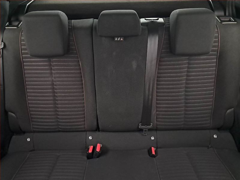 Peugeot 2008 (2020) 1.2 PureTech, Tempomat - fotka 10 z 18