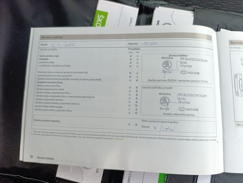 Škoda Rapid 1,2 TSi Aut.klima Navigace - fotka 31 z 38