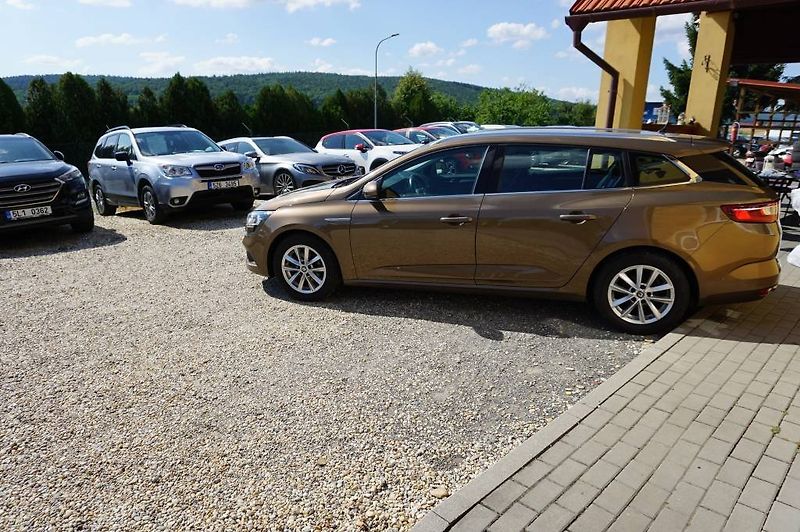 Renault Mégane (2017) 1,2  1,Majitel  nové v ČR - fotka 4 z 35