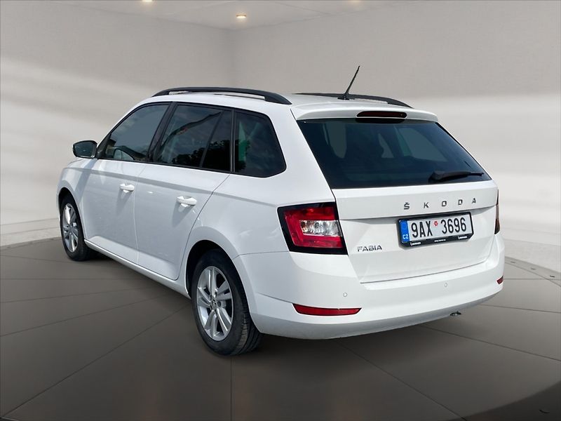Škoda Fabia 1,0 TSI 70 Ambition - fotka 4 z 11
