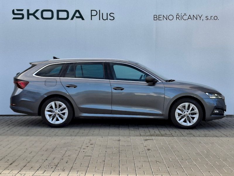 Škoda Octavia (2022) Combi Style Plus DSG 4x4 2,0TS - fotka 12 z 34