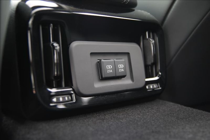 Toyota Mirai 0,0 FCEV  Excecutive VIP druhá - fotka 37 z 43