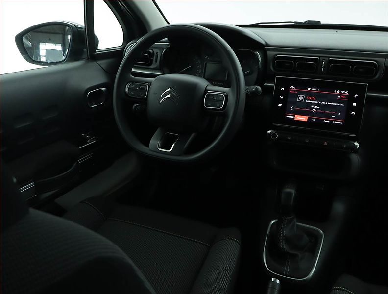 Citroën C3 (2024) 1.2 PureTech, Tempomat - fotka 7 z 15