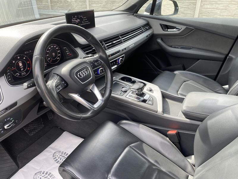 Audi Q7 3.0TDi 4x4 270PS S-LINE 7MÍST! - fotka 101 z 173