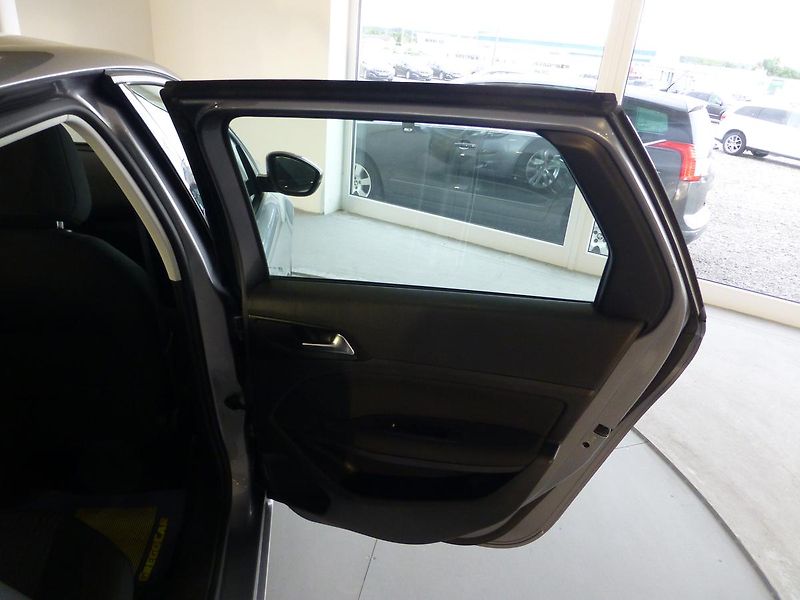 Peugeot 308 (2016) 1,6HDI*NAVIGACE.*PARKS**NEW - fotka 21 z 26