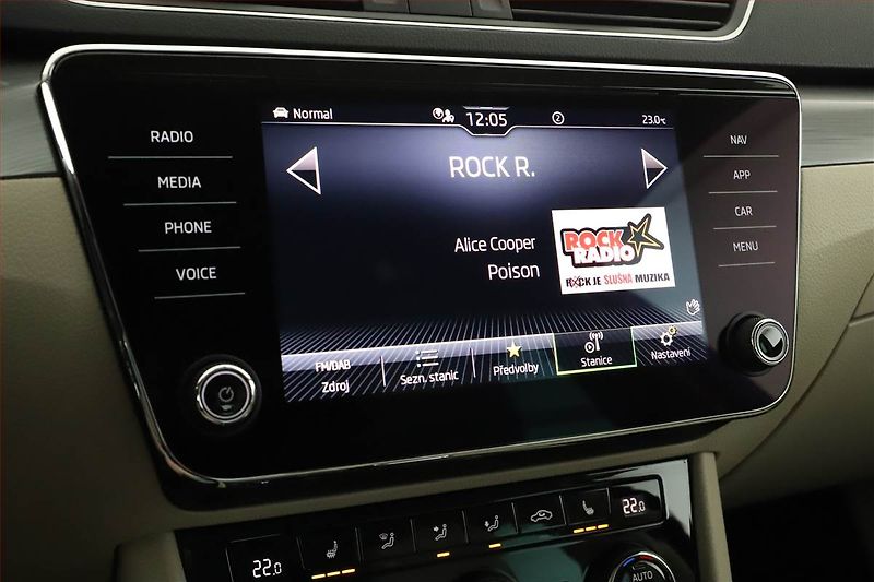 Škoda Superb (2022) Style 2.0 TDI - fotka 17 z 20