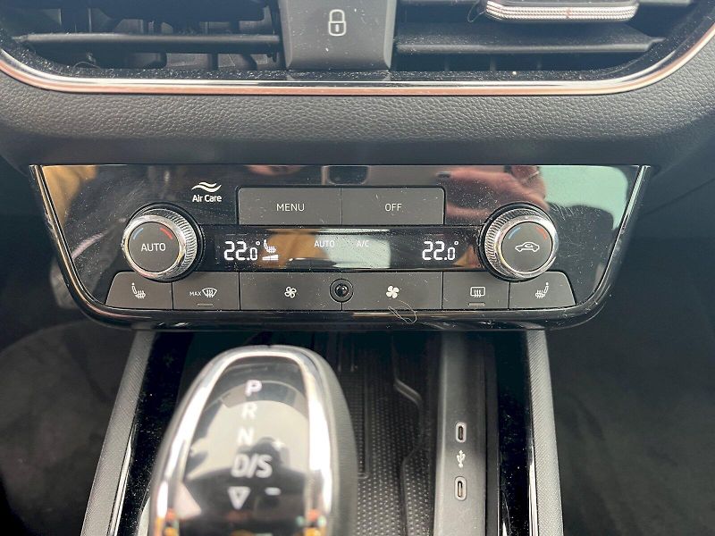 Škoda Kamiq (2024) TOP SELECTION 1.0 TSI 85 kW DS - fotka 28 z 31
