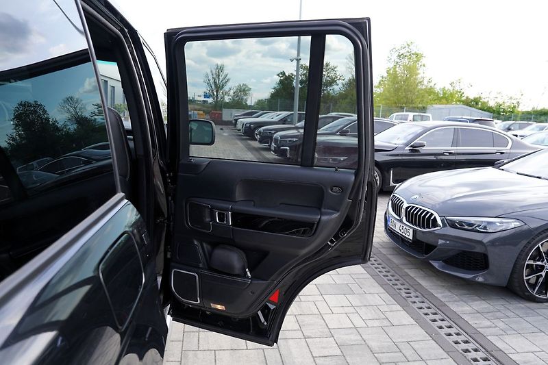 Land Rover Range Rover 4.4 SDV8 Autobiography/4x4/ČR - fotka 16 z 46