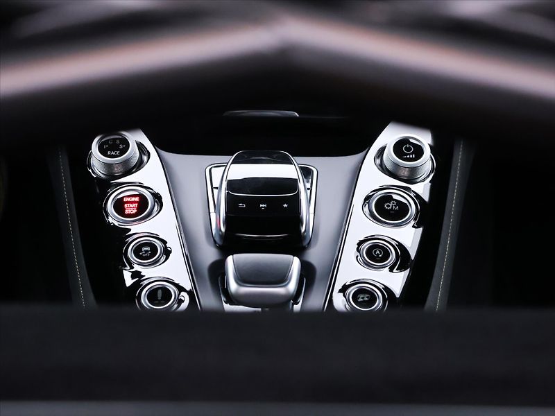 Mercedes-Benz AMG GT R 4,0 430kW Bucket seats Cup2 - fotka 33 z 43
