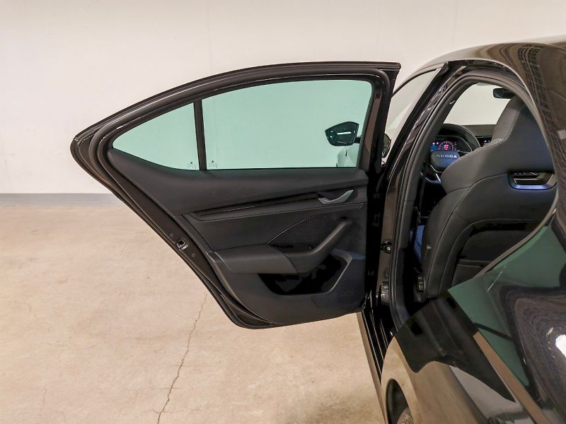 Škoda Octavia (2025) 1.5 TSI 110kW DSG Sportline - fotka 24 z 31