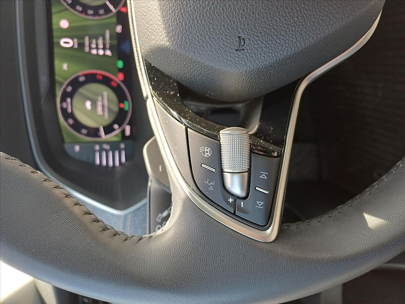 Škoda Octavia 1,5   M-HEV 110kW DSG Selectio - fotka 7 z 36
