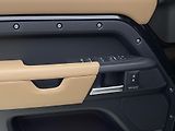 Land Rover Defender (2026) D350 X-DYNAMIC HSE AWD AUT - náhled 52