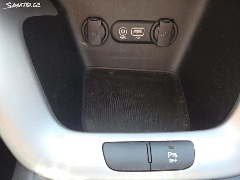 Kia Ceed (2018) na splátky všem od 10%akontace - fotka 14 z 14