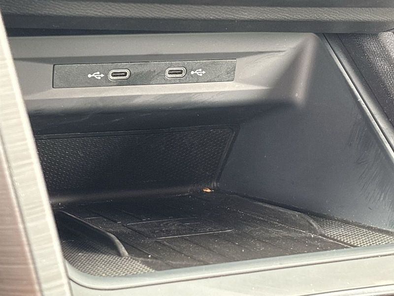 Cupra Formentor (2023) 1.4 TSI e-HYBRID DSG - fotka 22 z 30