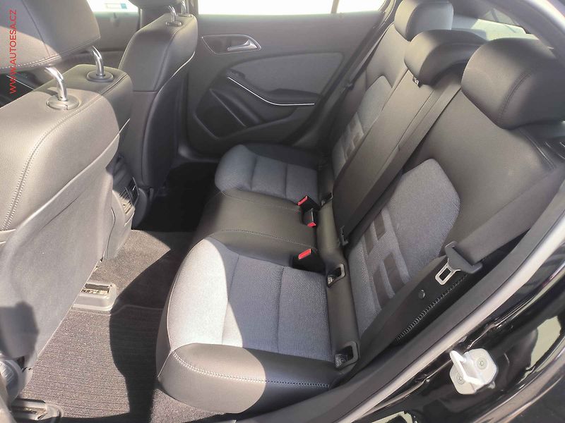 Mercedes-Benz GLA (2016) 2.2CDi 200d 4Matic, ČR - fotka 10 z 24