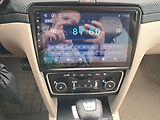 Škoda Superb (2011) Elegance 2.0 TDI, Automat - náhled 12