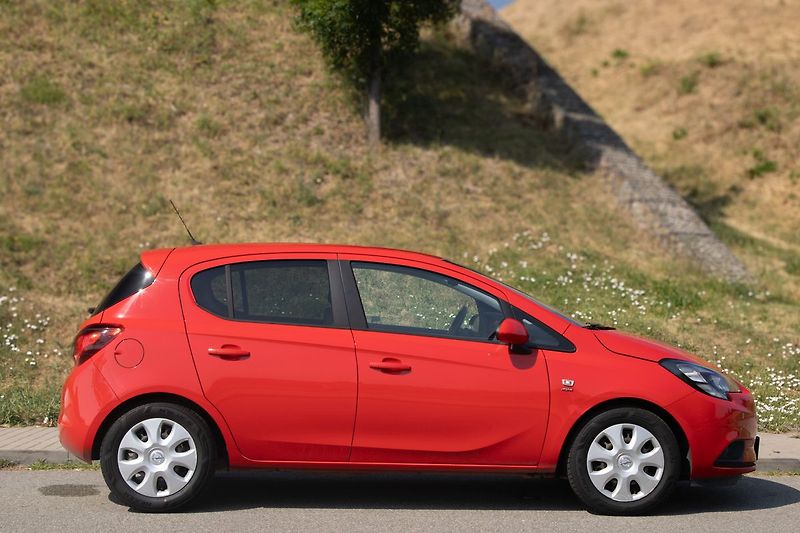 Opel Corsa Pravidelně servisované, velice - fotka 4 z 30
