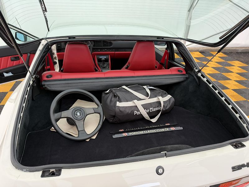 Porsche 944 - fotka 18 z 47