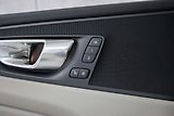 Volvo XC60 D5 AWD INSCRIPTION DPH*ČR 1.M* - náhled 15