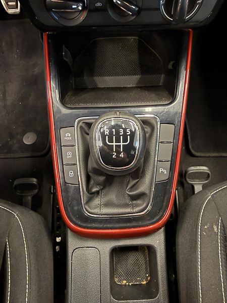 Škoda Fabia Monte Carlo 1.0 TSI 70 kW - fotka 19 z 23