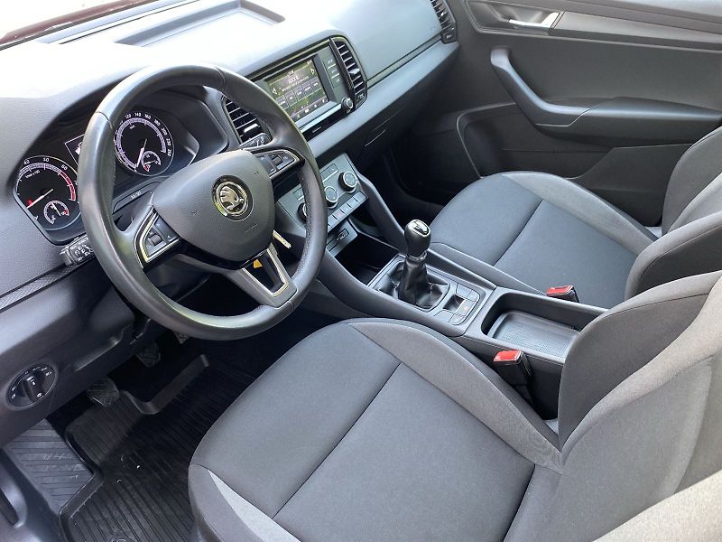 Škoda Karoq (2020) 1.0 TSI Active + - fotka 8 z 28