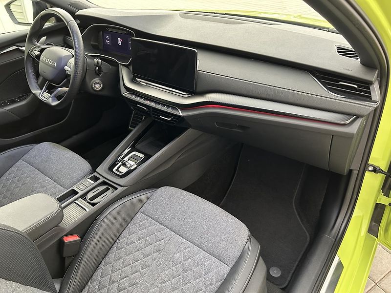 Škoda Octavia 2.0 TSI 4x4 SportLine - fotka 30 z 31