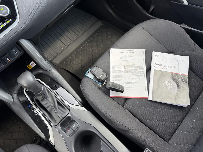 Toyota Corolla Cross 1,8i hybrid automat navigace - fotka 16 z 21