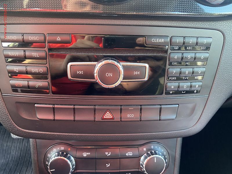 Mercedes-Benz Třídy B (2012) 1.6 i B180, Navi, kamera - fotka 14 z 18