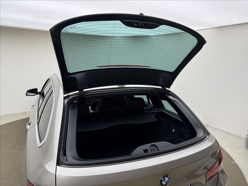 BMW Řada 5 3,0 30d 4X4 DPH LED KŮŽE TAŽNÉ - fotka 36 z 38