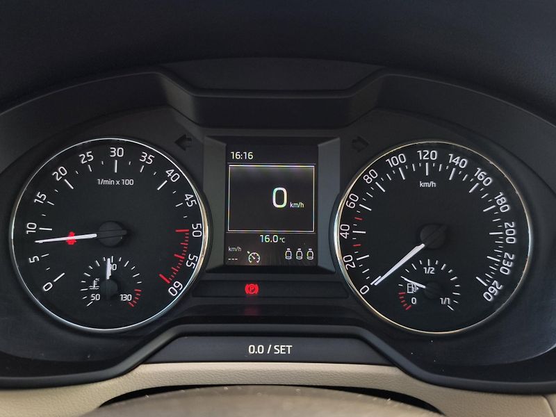 Škoda Octavia (2014) ELEGANCE 1.6 TDi 77kw, ČR - fotka 15 z 25
