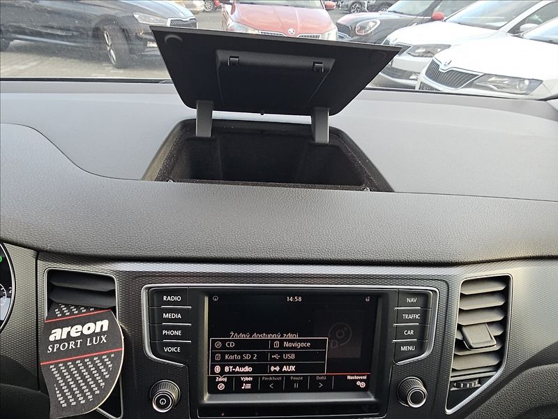 Volkswagen Golf Sportsvan 1,4TSi DSG LOUNGE NAVI STK - fotka 26 z 53