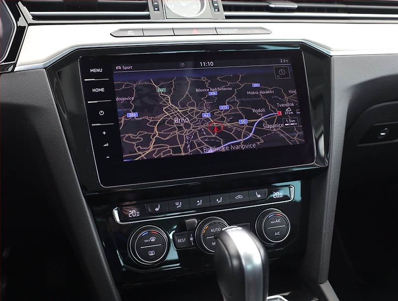 Volkswagen Passat (2020) R-Line 2.0 TSI - fotka 10 z 21