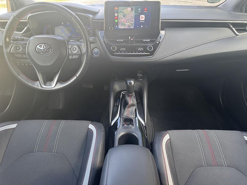 Toyota Corolla (2022) GR SPORT 2.0 HYBRID 135kW ČR - fotka 11 z 28