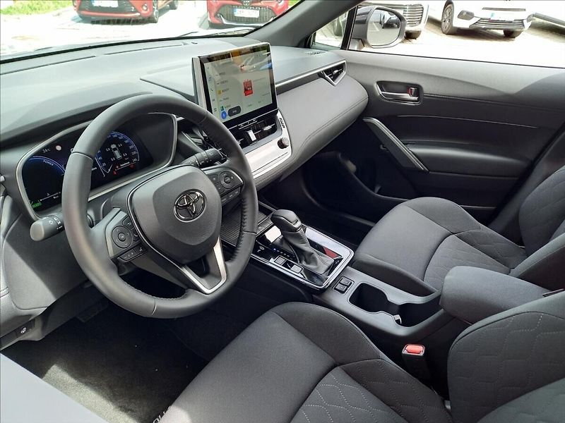 Toyota Corolla Cross 1,8 Style - fotka 7 z 14
