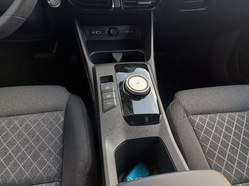 MG MG3 EMOTION hybrid+ 143 kW - fotka 4 z 5
