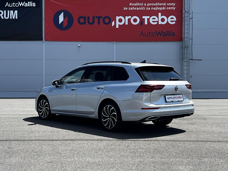 Volkswagen Golf 2.0TDI DSG 110kW Style TZ DPH - fotka 5 z 26