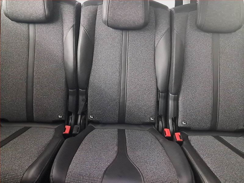 Peugeot 5008 (2018) Allure PureTech 130, Automat - fotka 10 z 23