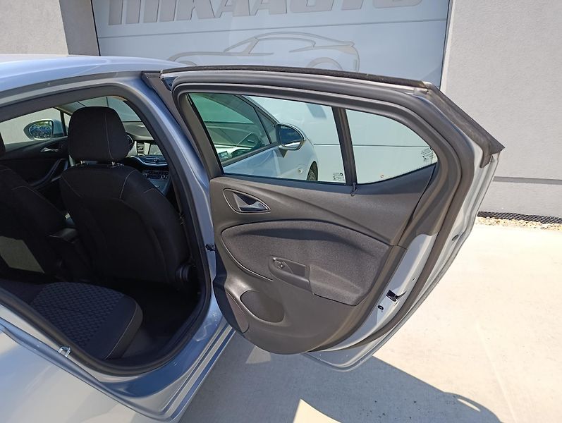Opel Astra 1.0 77kW ČR 1.MAJITEL  - fotka 27 z 31