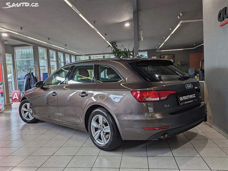 Audi A4 AVANT 2.0 TDi BIXENONY, PDC - fotka 5 z 22