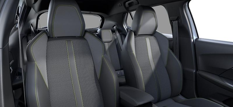 Peugeot 2008 (2025) GT Hybrid 145 e-DCS6 - fotka 7 z 9