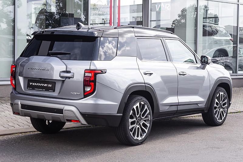 SsangYong Torres (2025) 1,5 GDI 4WD AT PREMIUM 5el.dve - fotka 5 z 22