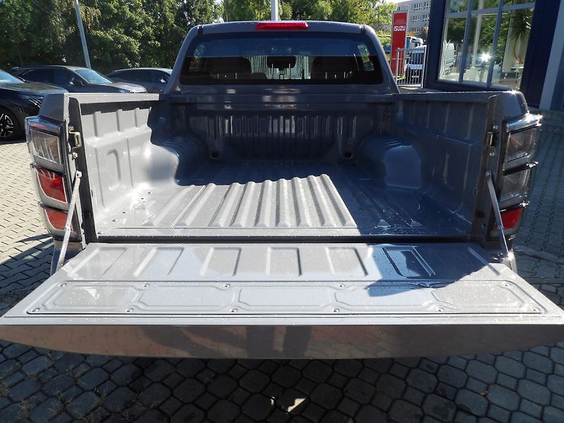 Isuzu D-Max (2026) LSE 2.2L 163K 4x4 8st. A/T - fotka 9 z 46