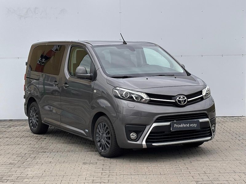 Toyota ProAce Verso 2.0 D-4D L0 Shuttle AT - fotka 6 z 22