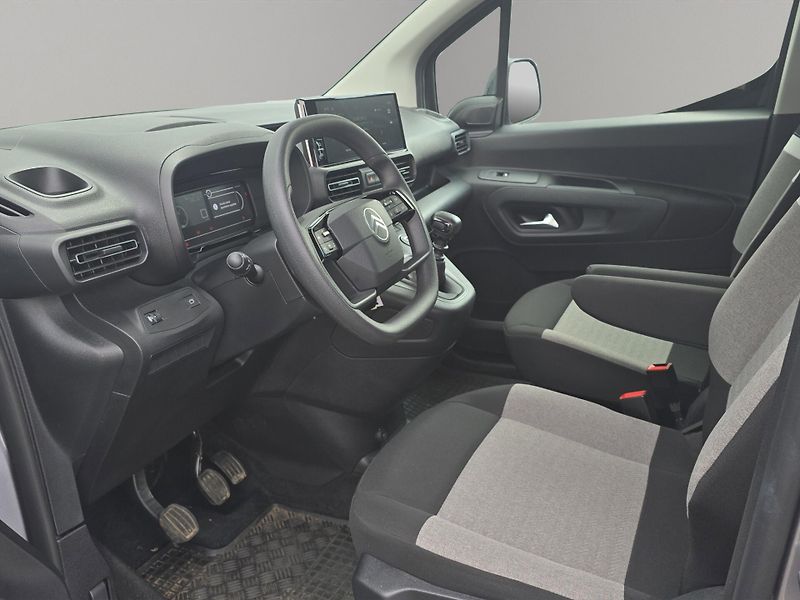 Citroën Berlingo (2024) Plus 1.5 BlueHDi 75kw, ČR, Ser - fotka 21 z 24