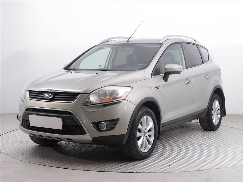 Ford Kuga (2008) 2.0 TDCi, 4X4 - fotka 2 z 18